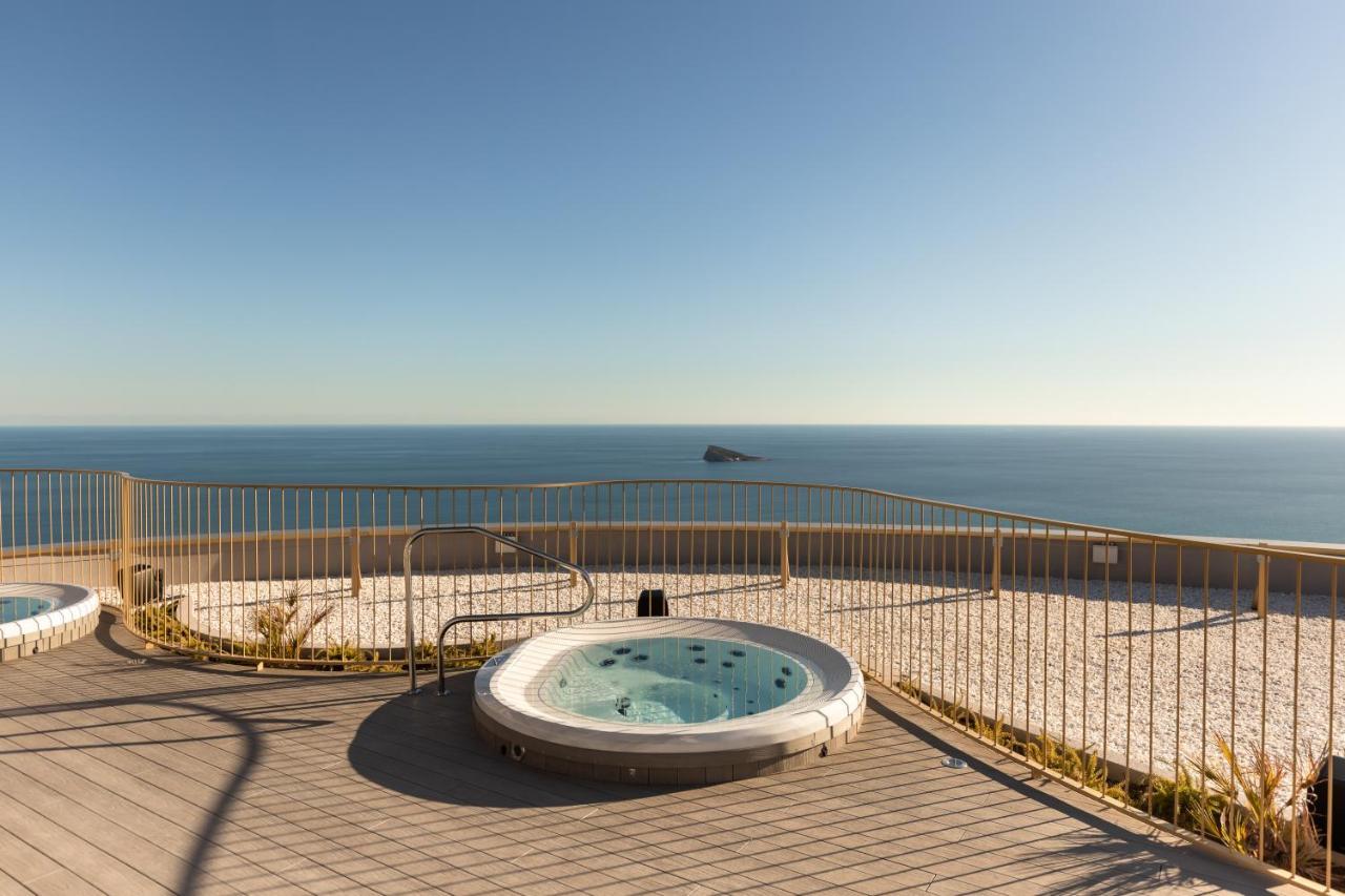 Intempo Luxury Ocean Views Resort Бенидорм Екстериор снимка