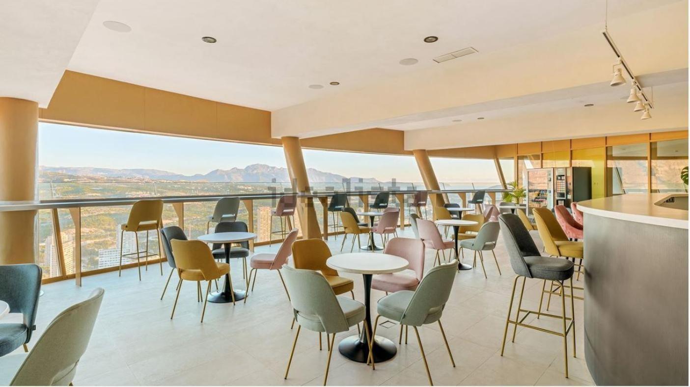 Intempo Luxury Ocean Views Resort Бенидорм Екстериор снимка