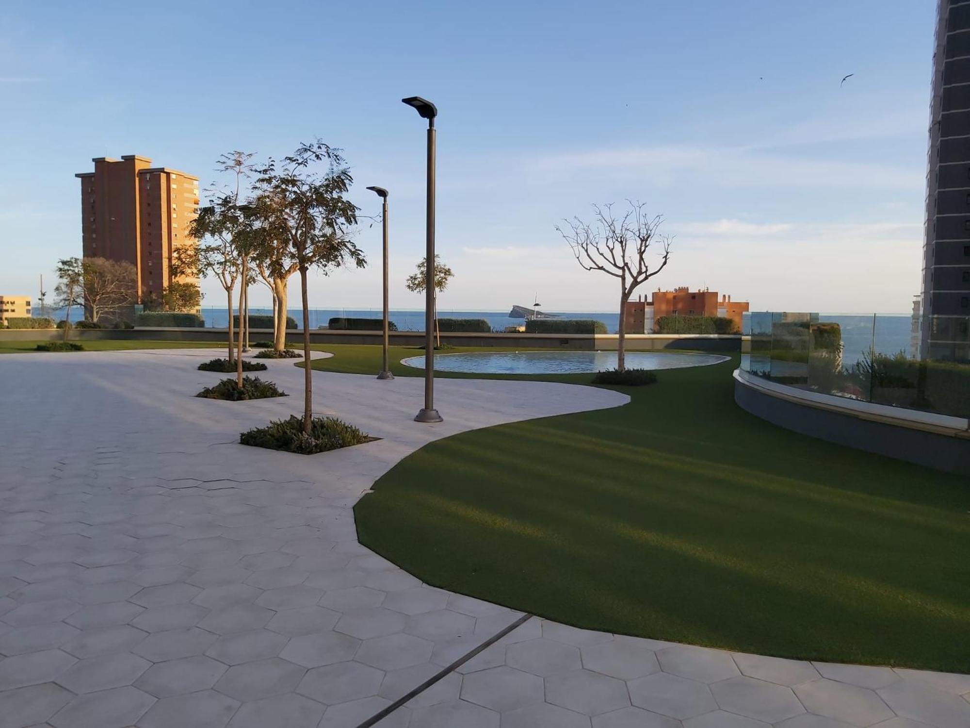 Intempo Luxury Ocean Views Resort Бенидорм Екстериор снимка