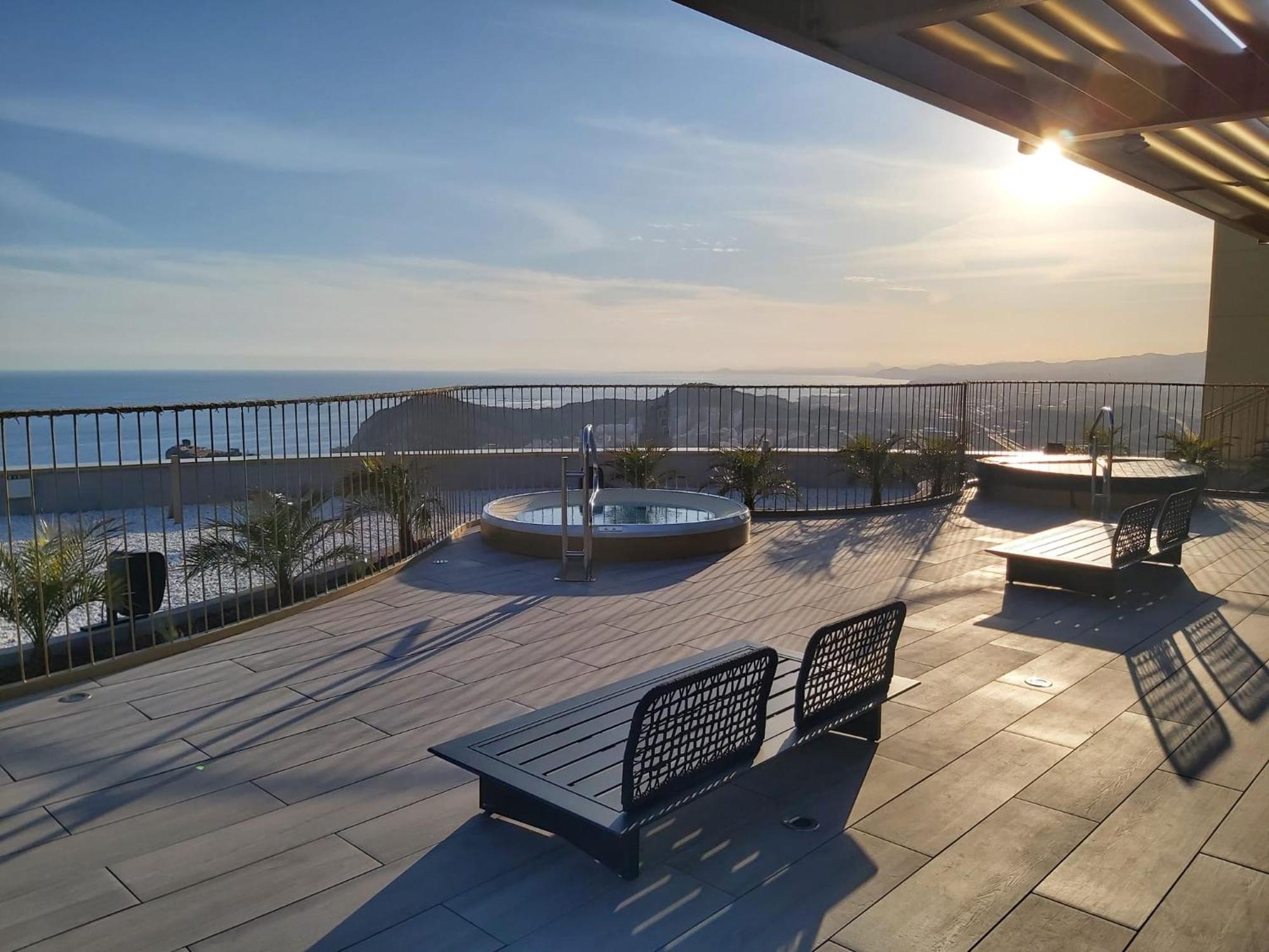 Intempo Luxury Ocean Views Resort Бенидорм Екстериор снимка